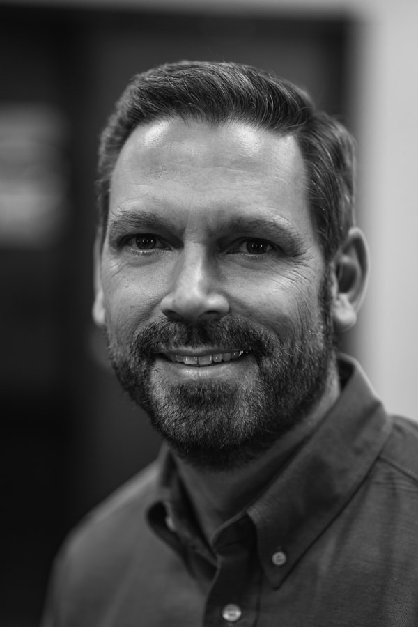 Chris Gabrelcik Headshot.